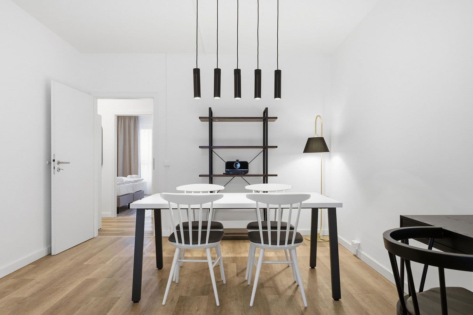 Pronájem bytu 3+1 76 m², Voßstraße 11, Berlin, Berlín Pronájem bytu 3+1 76 m², Voßstraße 11, Berlin, Berlín