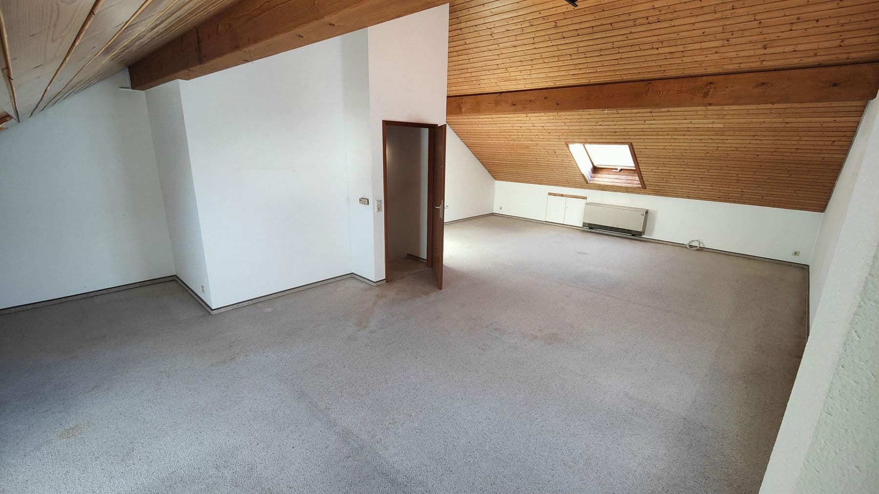 Prodej domu 185 m², pozemek 309 m², Stöfflerweg 29 a, Stuttgart - Möhringen, Bádensko-Württembersko Prodej domu 185 m², pozemek 309 m², Stöfflerweg 29 a, Stuttgart - Möhringen, Bádensko-Württembersko