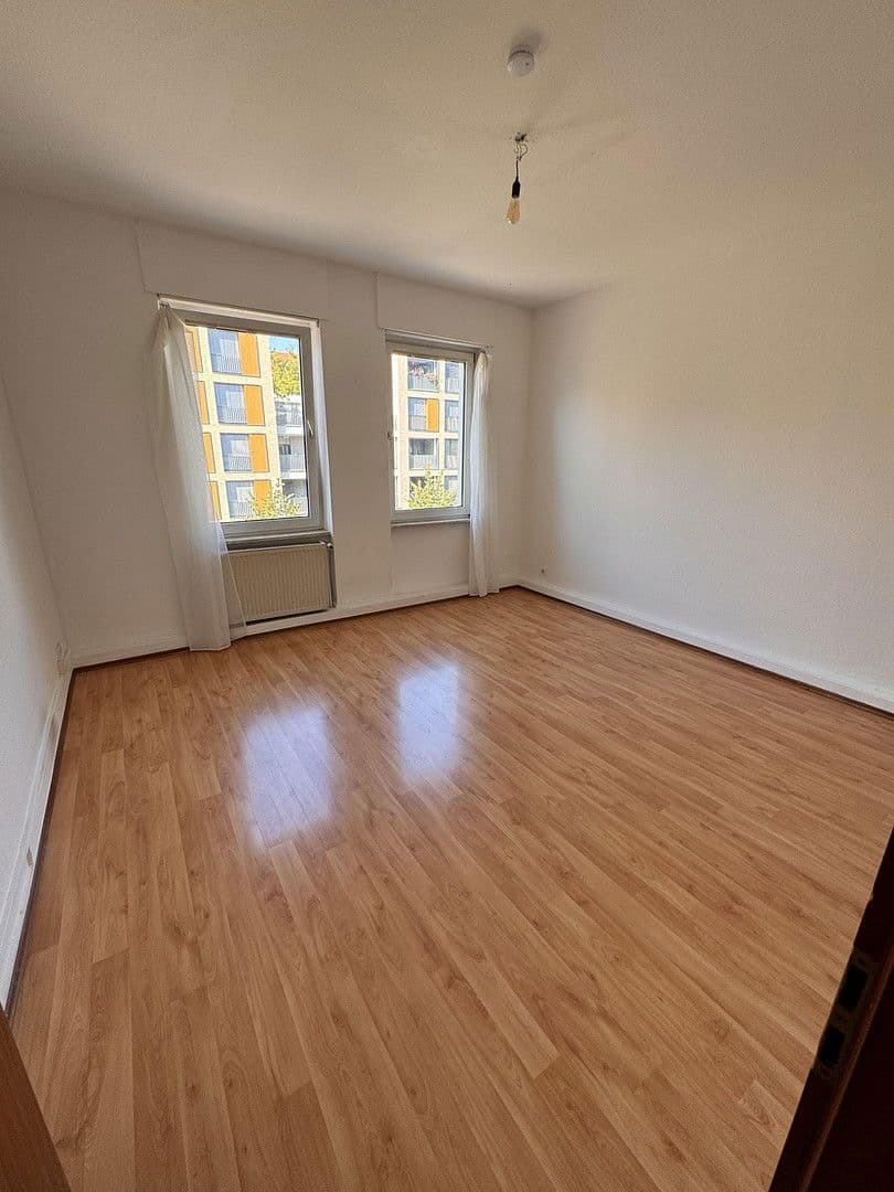 Pronájem bytu 3+1 85 m², Salierstr. 59, Pforzheim, Bádensko-Württembersko Pronájem bytu 3+1 85 m², Salierstr. 59, Pforzheim, Bádensko-Württembersko