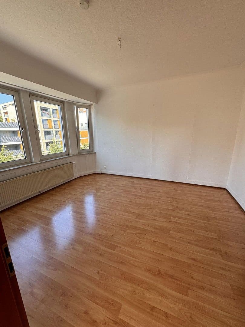 Pronájem bytu 3+1 85 m², Salierstr. 59, Pforzheim, Bádensko-Württembersko Pronájem bytu 3+1 85 m², Salierstr. 59, Pforzheim, Bádensko-Württembersko