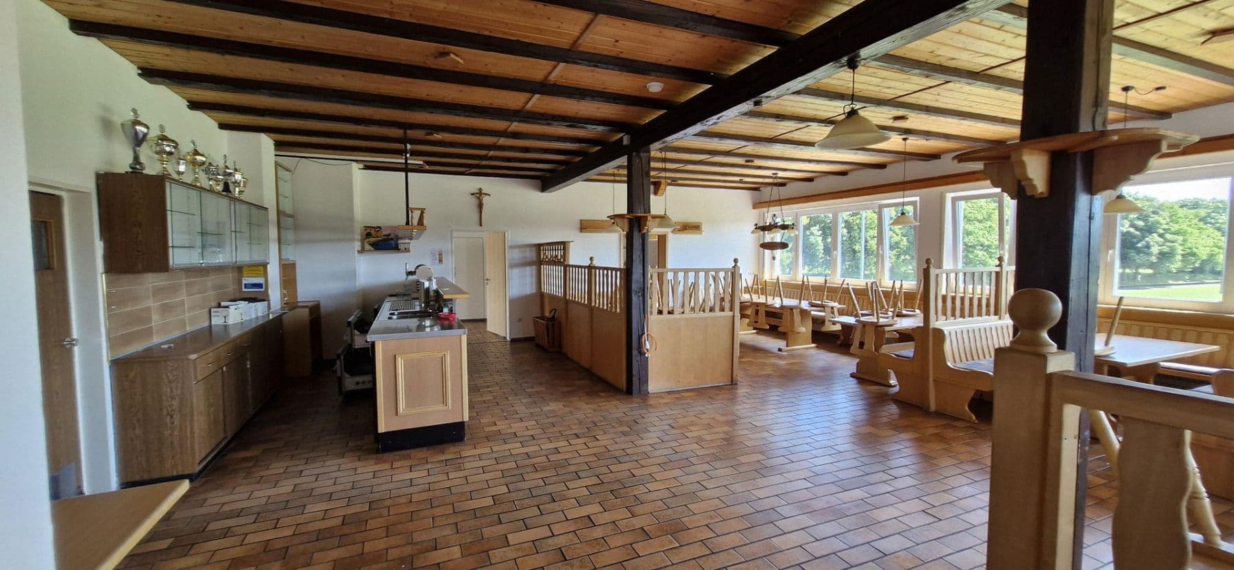 Pronájem nebytového prostoru 380 m², Hirschbergstraße 16, Wielenbach, Bavorsko Pronájem nebytového prostoru 380 m², Hirschbergstraße 16, Wielenbach, Bavorsko