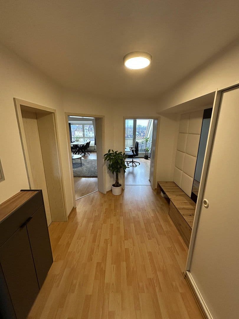 Prodej bytu 2+1 66 m², Ludwig-Thoma-Strasse 2, Feucht, Bavorsko Prodej bytu 2+1 66 m², Ludwig-Thoma-Strasse 2, Feucht, Bavorsko