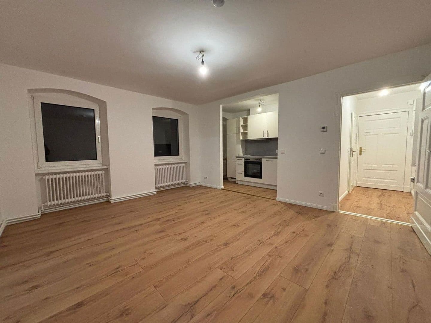 Pronájem bytu 2+1 57 m², Berlin, Berlín Pronájem bytu 2+1 57 m², Berlin, Berlín