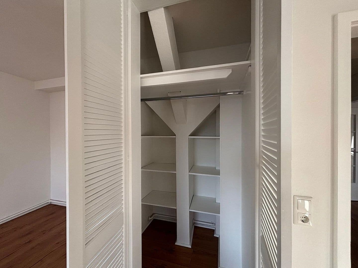 Pronájem bytu 3+1 152 m², Berlin, Berlín Pronájem bytu 3+1 152 m², Berlin, Berlín