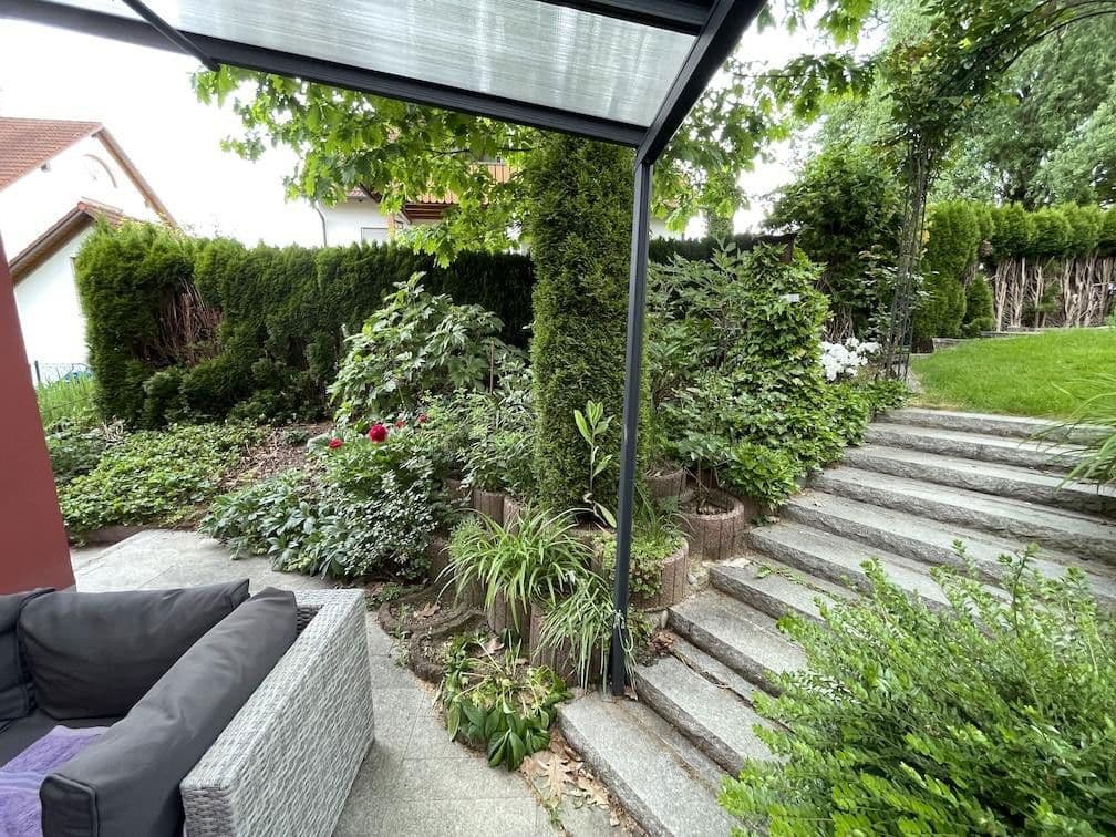 Pronájem domu 145 m², pozemek 800 m², Fischach, Bavorsko Pronájem domu 145 m², pozemek 800 m², Fischach, Bavorsko