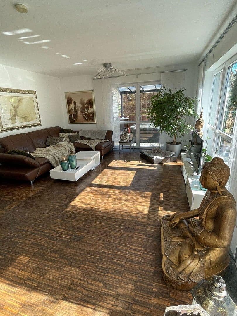 Pronájem domu 145 m², pozemek 800 m², Fischach, Bavorsko Pronájem domu 145 m², pozemek 800 m², Fischach, Bavorsko