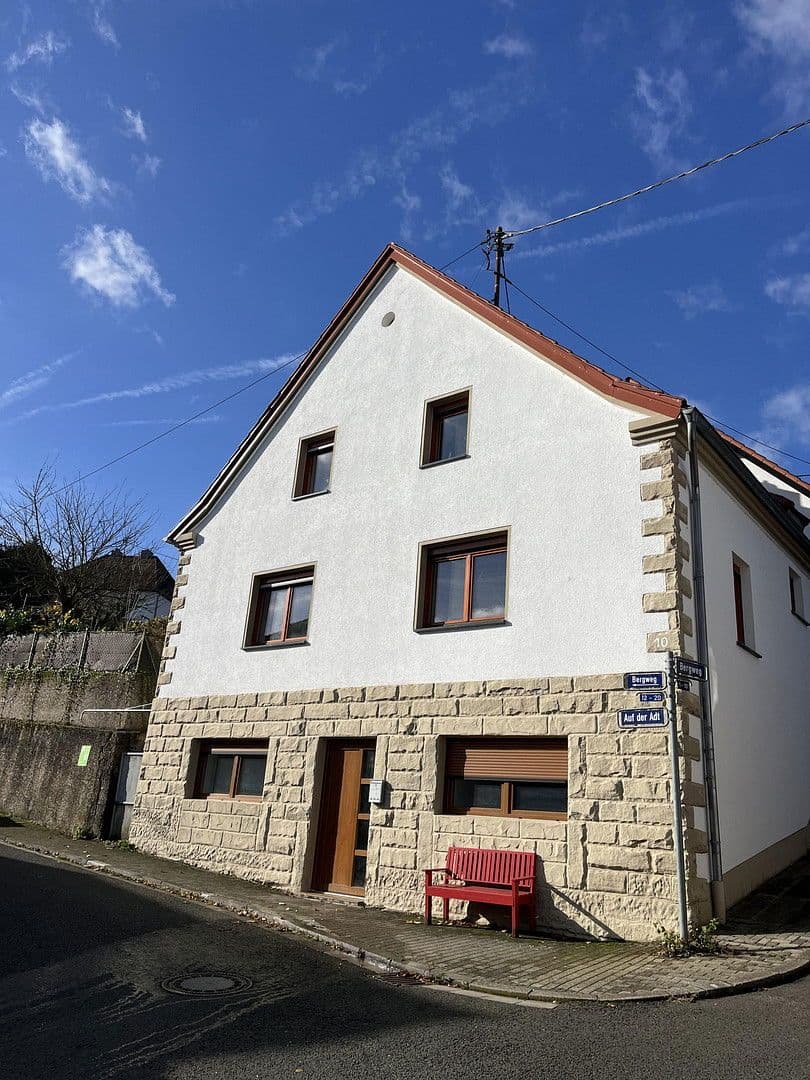 Prodej domu 307 m², pozemek 500 m², Auf der Adt 10, Saarbrücken, Země Sársko Prodej domu 307 m², pozemek 500 m², Auf der Adt 10, Saarbrücken, Země Sársko