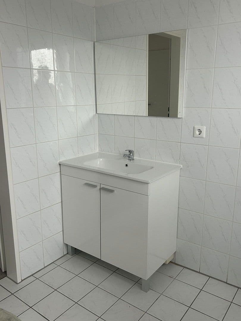 Pronájem bytu 3+1 72 m², Bremen, Bremen Pronájem bytu 3+1 72 m², Bremen, Bremen