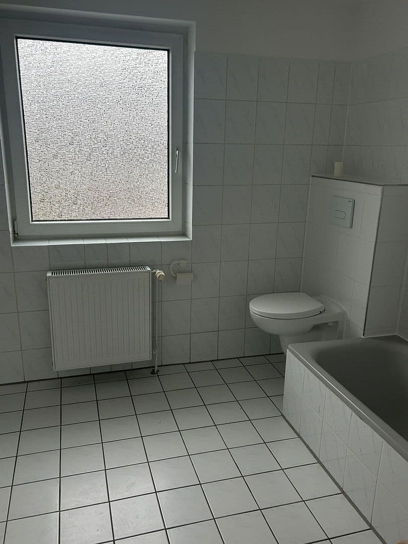Pronájem bytu 3+1 72 m², Bremen, Bremen Pronájem bytu 3+1 72 m², Bremen, Bremen