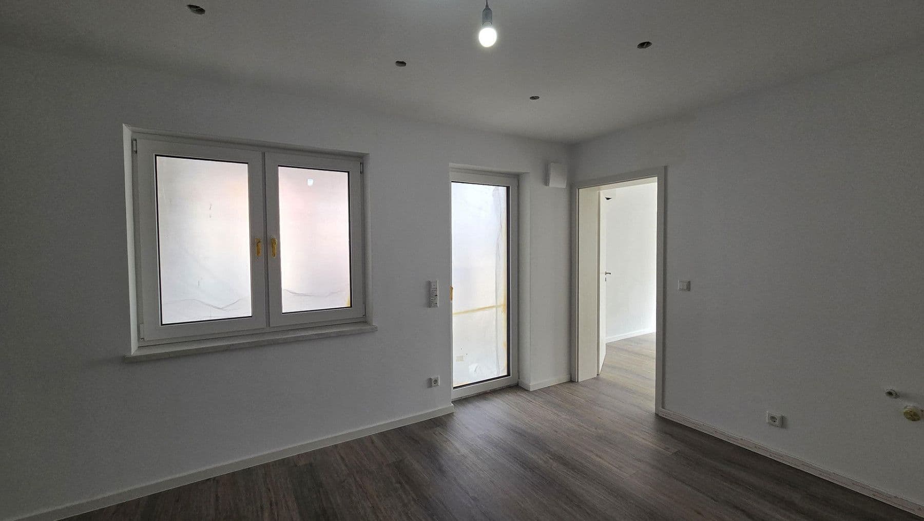 Pronájem bytu 3+kk 80 m², Römerberg, Porýní-Falc Pronájem bytu 3+kk 80 m², Römerberg, Porýní-Falc