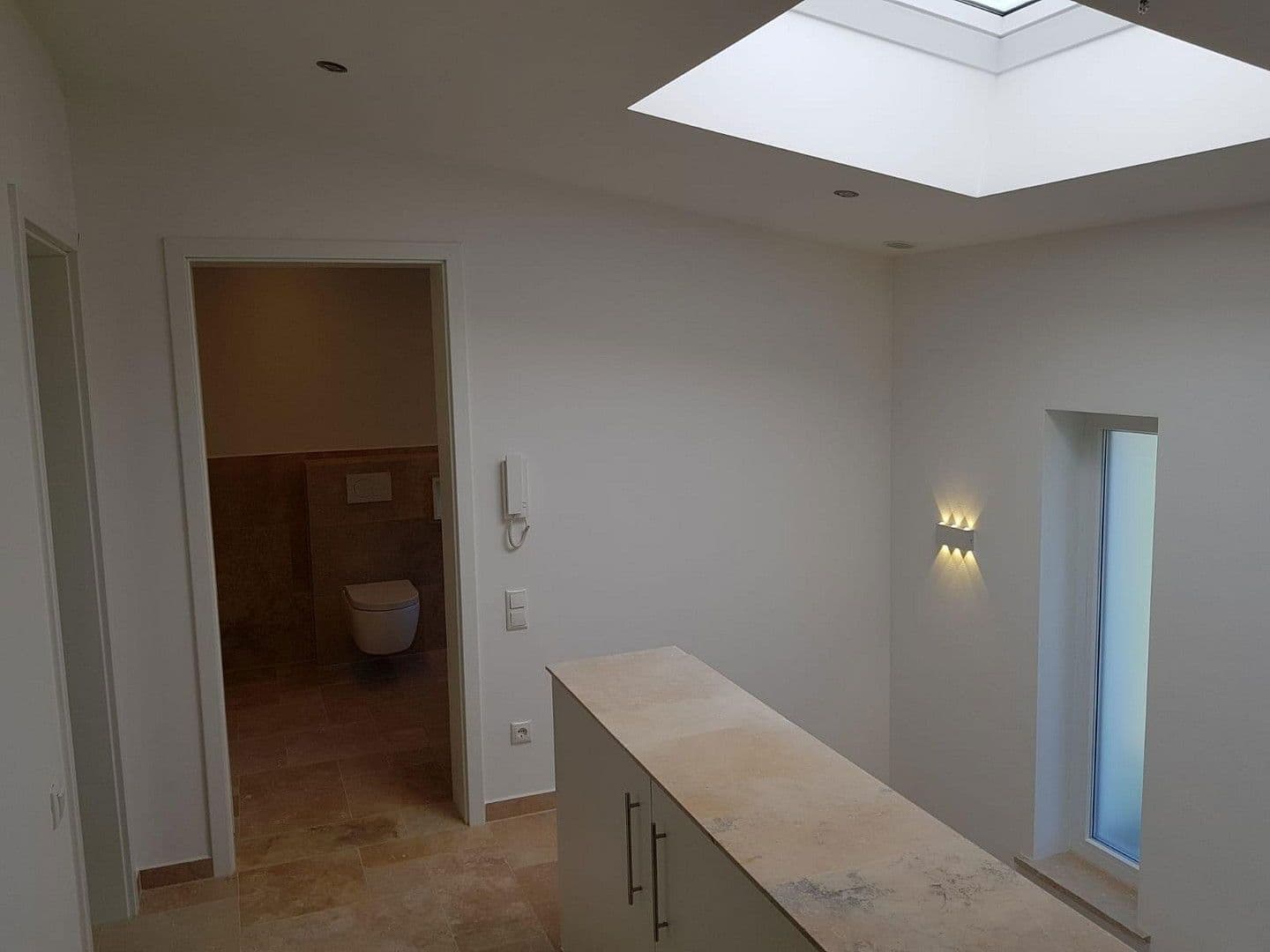 Pronájem domu 155 m², pozemek 300 m², Am Kollergang 4, Nittendorf, Bavorsko Pronájem domu 155 m², pozemek 300 m², Am Kollergang 4, Nittendorf, Bavorsko