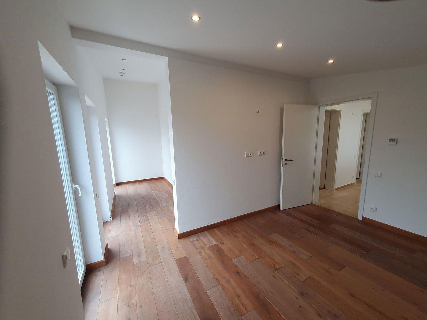 Pronájem domu 155 m², pozemek 300 m², Am Kollergang 4, Nittendorf, Bavorsko Pronájem domu 155 m², pozemek 300 m², Am Kollergang 4, Nittendorf, Bavorsko