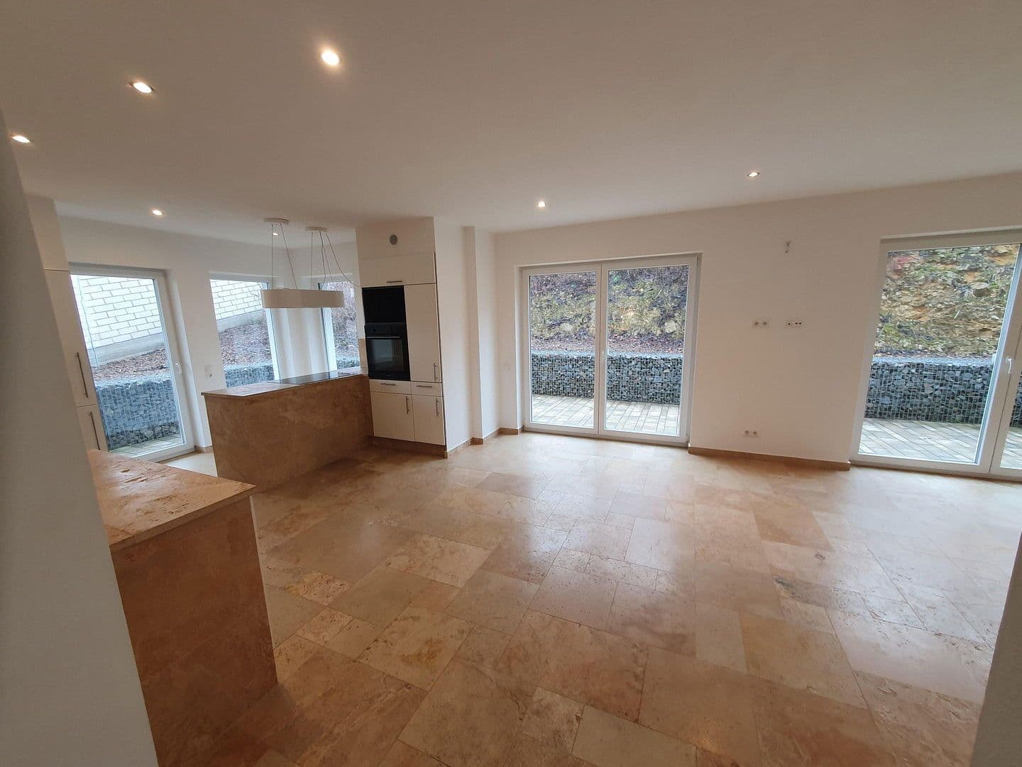 Pronájem domu 155 m², pozemek 300 m², Am Kollergang 4, Nittendorf, Bavorsko Pronájem domu 155 m², pozemek 300 m², Am Kollergang 4, Nittendorf, Bavorsko