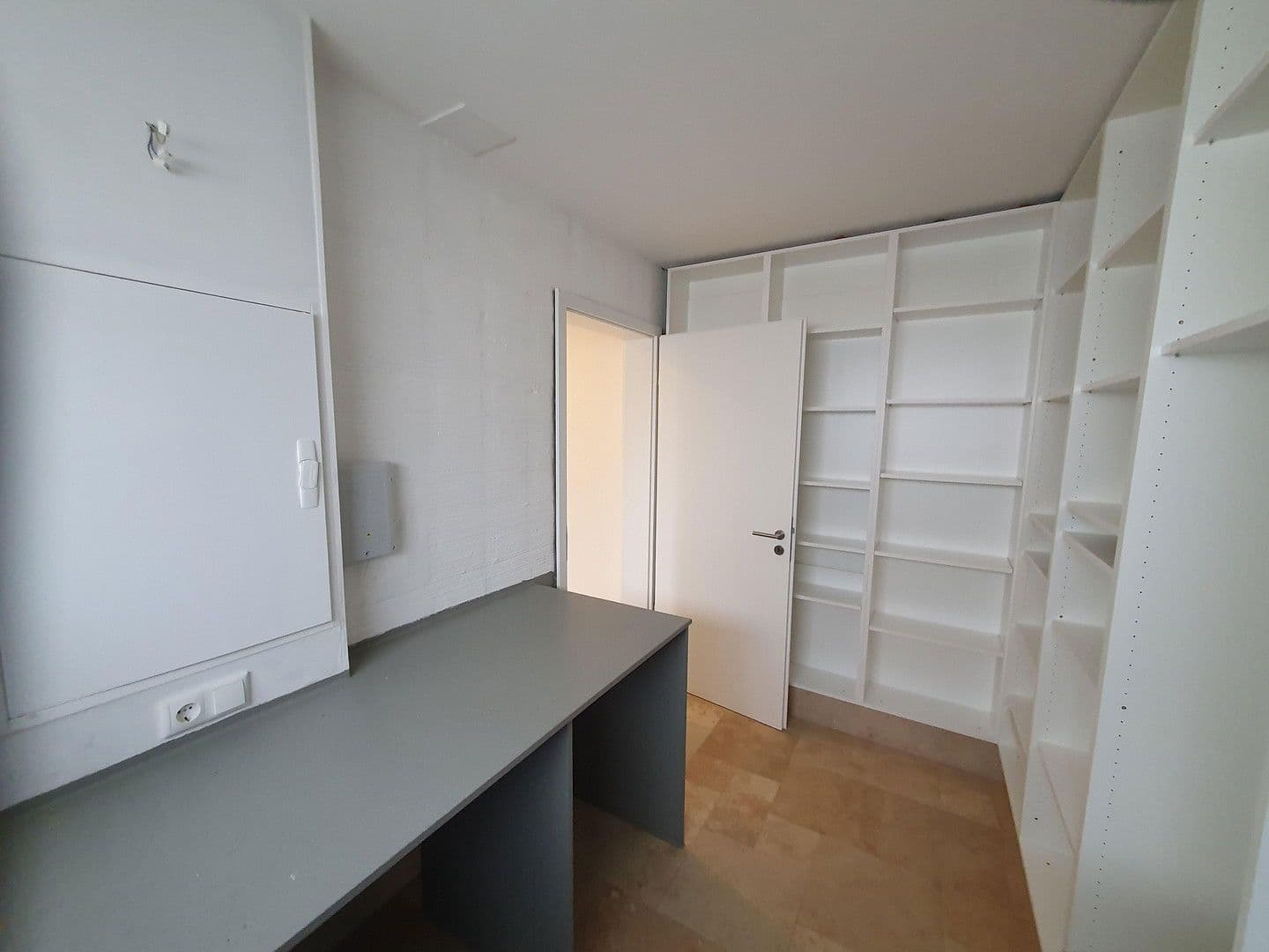 Pronájem domu 155 m², pozemek 300 m², Am Kollergang 4, Nittendorf, Bavorsko Pronájem domu 155 m², pozemek 300 m², Am Kollergang 4, Nittendorf, Bavorsko