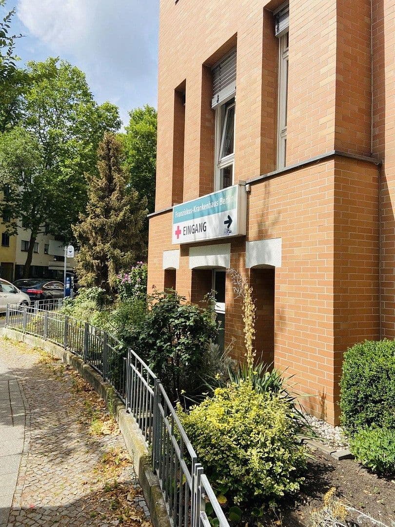 Pronájem bytu 3+1 90 m², Berlin, Berlín Pronájem bytu 3+1 90 m², Berlin, Berlín