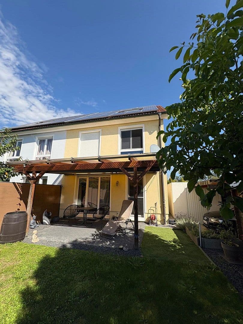 Prodej domu 128 m², pozemek 282 m², Ingolstadt, Bavorsko Prodej domu 128 m², pozemek 282 m², Ingolstadt, Bavorsko