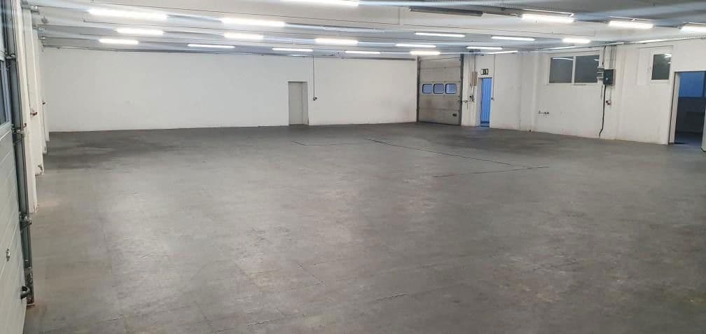 Pronájem nebytového prostoru 400 m², Dieselstr. 13, Arnsberg, Severní Porýní-Vestfálsko Pronájem nebytového prostoru 400 m², Dieselstr. 13, Arnsberg, Severní Porýní-Vestfálsko