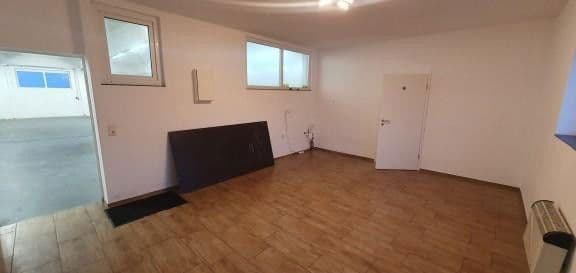 Pronájem nebytového prostoru 400 m², Dieselstr. 13, Arnsberg, Severní Porýní-Vestfálsko Pronájem nebytového prostoru 400 m², Dieselstr. 13, Arnsberg, Severní Porýní-Vestfálsko