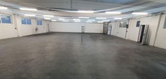 Pronájem nebytového prostoru 400 m², Dieselstr. 13, Arnsberg, Severní Porýní-Vestfálsko Pronájem nebytového prostoru 400 m², Dieselstr. 13, Arnsberg, Severní Porýní-Vestfálsko