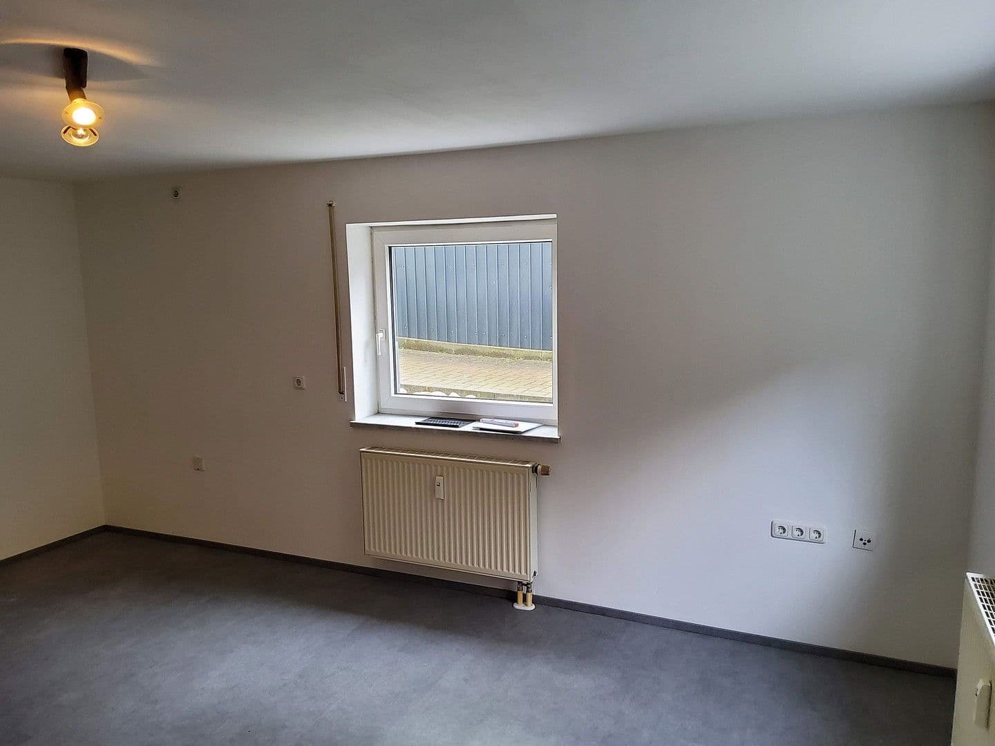 Pronájem bytu 1+1 30 m², Herzogenaurach, Bavorsko Pronájem bytu 1+1 30 m², Herzogenaurach, Bavorsko