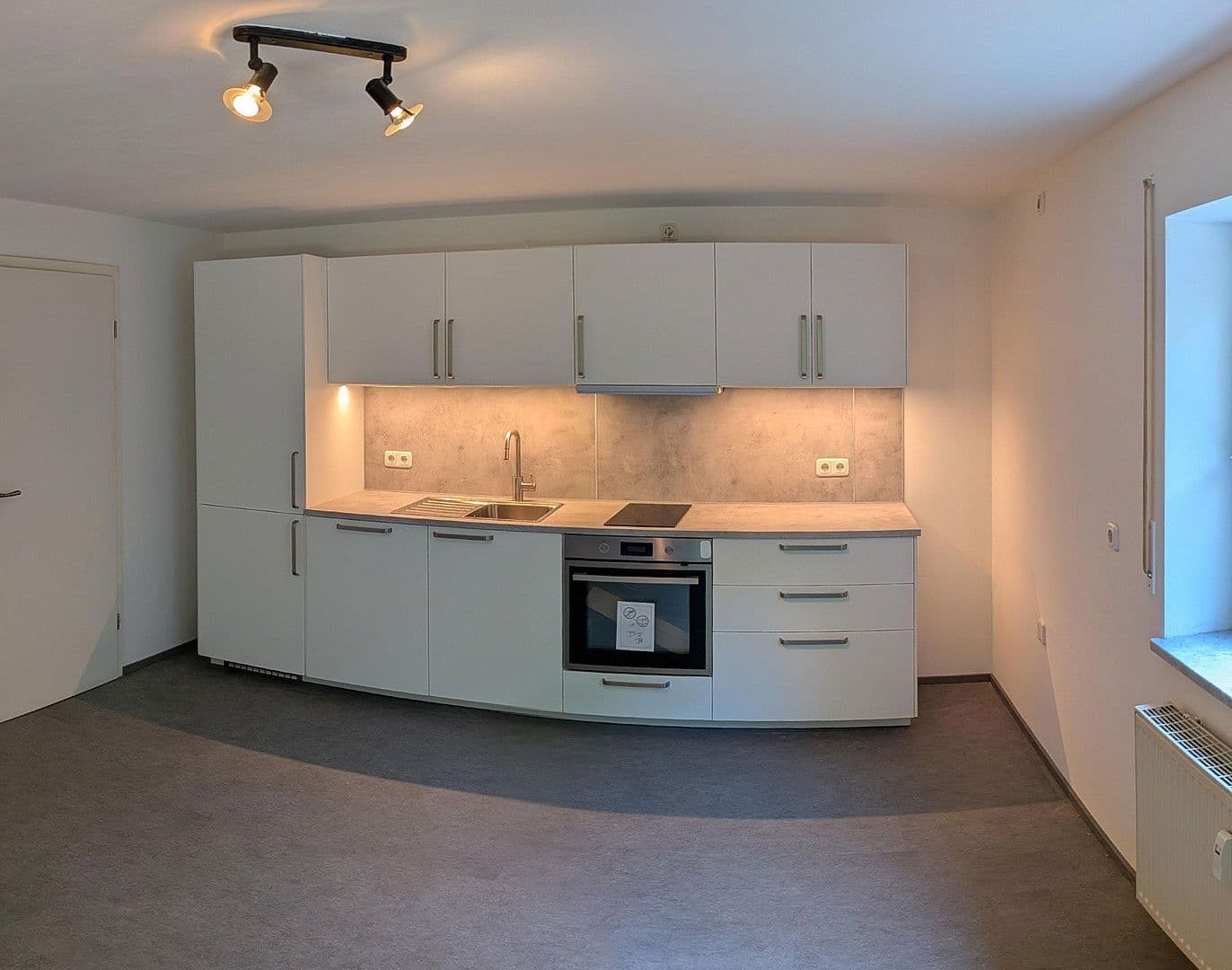 Pronájem bytu 1+1 30 m², Herzogenaurach, Bavorsko Pronájem bytu 1+1 30 m², Herzogenaurach, Bavorsko