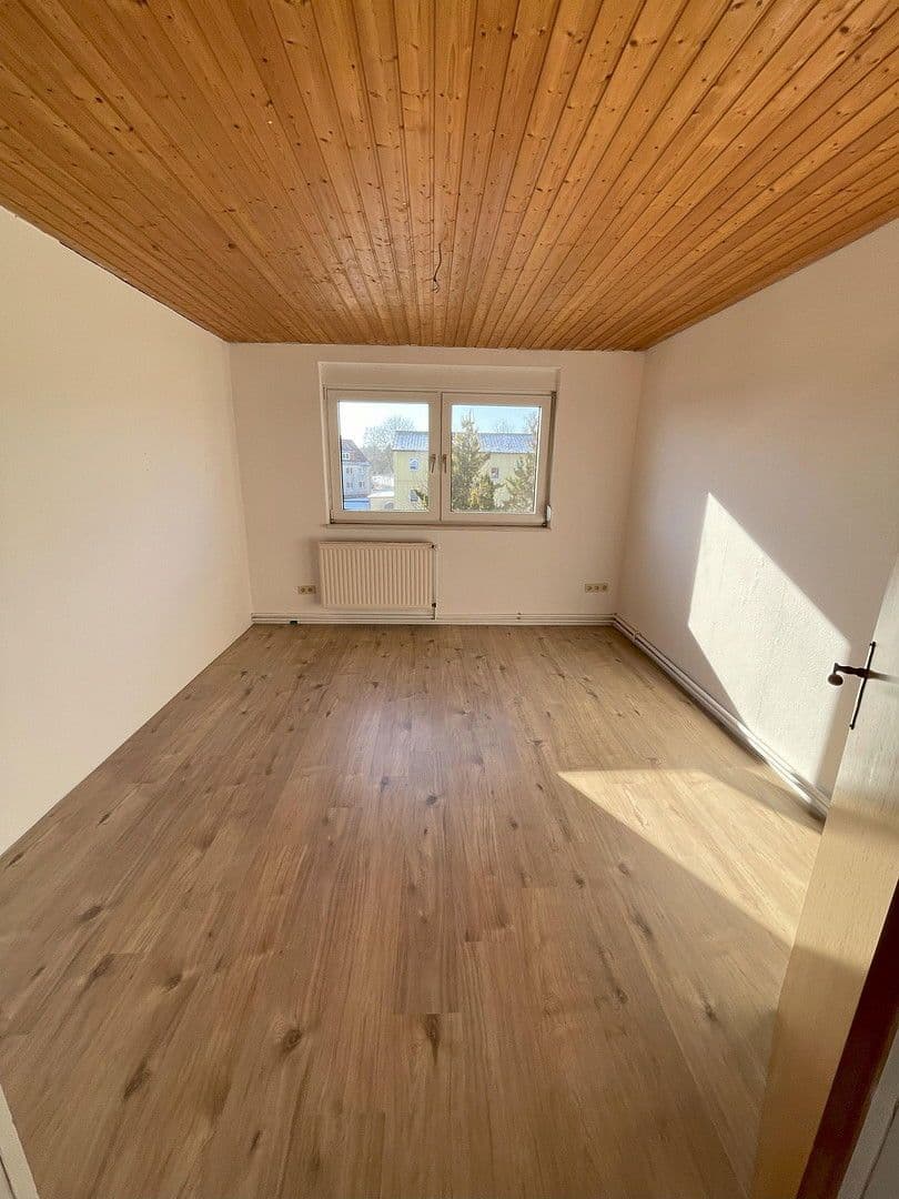 Pronájem bytu 5+1 136 m², Bahnhofstr. 34, Helmstedt, Dolní Sasko Pronájem bytu 5+1 136 m², Bahnhofstr. 34, Helmstedt, Dolní Sasko