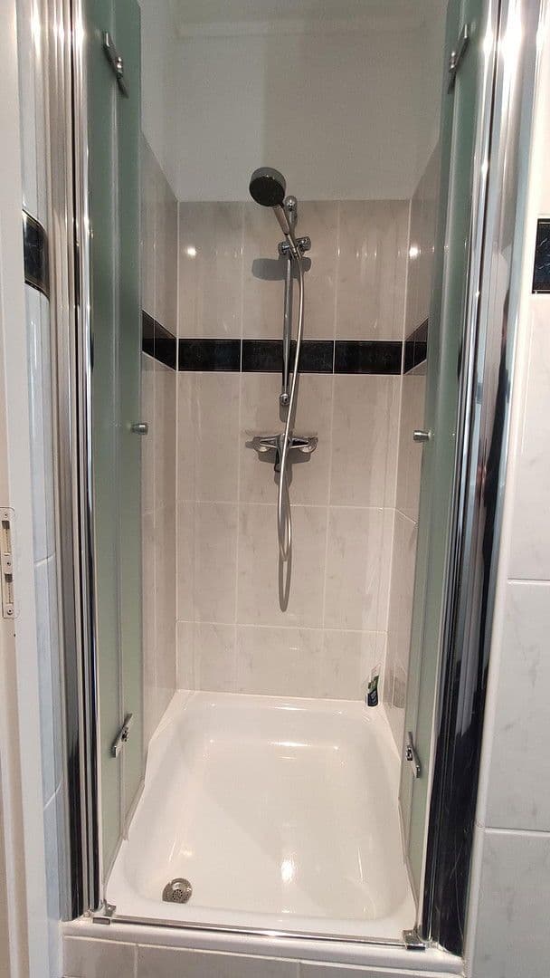 Prodej bytu 3+kk 106 m², Berlin, Berlín Prodej bytu 3+kk 106 m², Berlin, Berlín