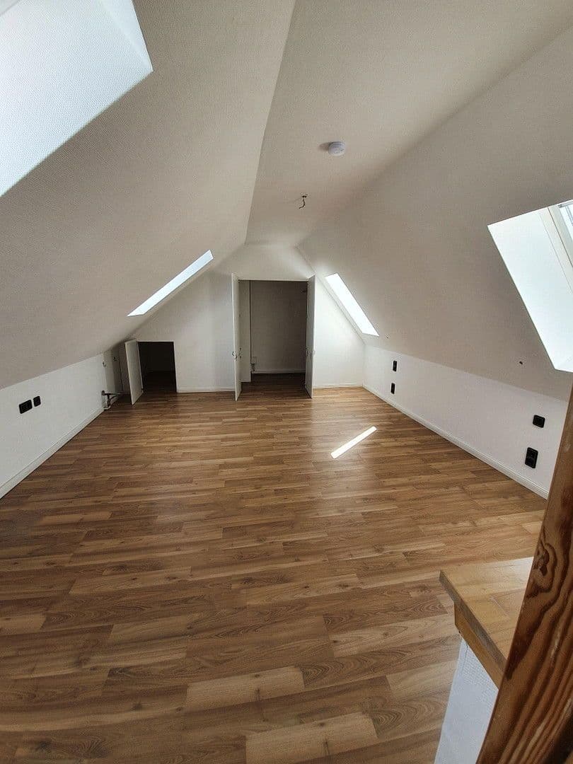 Prodej bytu 3+kk 106 m², Berlin, Berlín Prodej bytu 3+kk 106 m², Berlin, Berlín