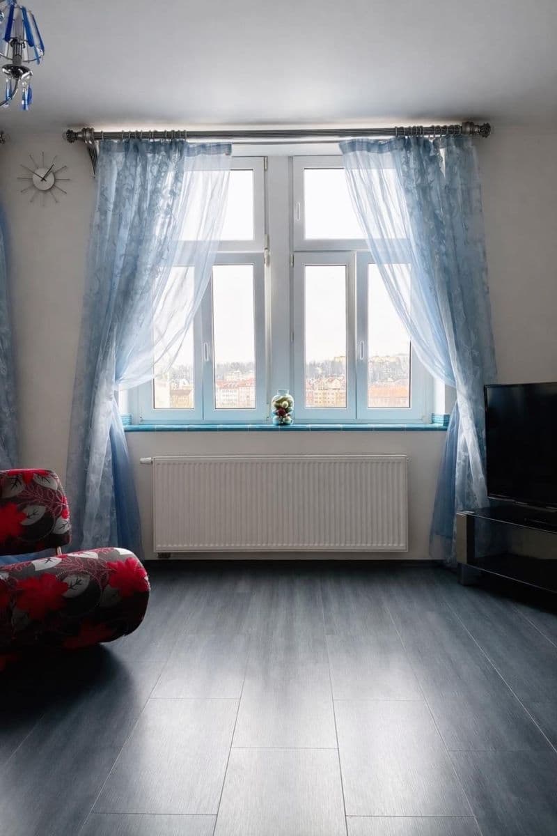 Pronájem bytu 2+kk 52 m², náměstí Dr. M. Horákové, Karlovy Vary, Karlovarský kraj Pronájem bytu 2+kk 52 m², náměstí Dr. M. Horákové, Karlovy Vary, Karlovarský kraj