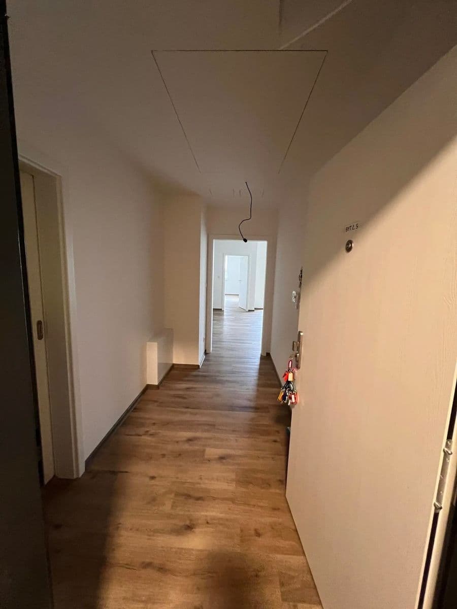 Pronájem bytu 2+kk 70 m², Okružní, Jihlava, Kraj Vysočina Pronájem bytu 2+kk 70 m², Okružní, Jihlava, Kraj Vysočina