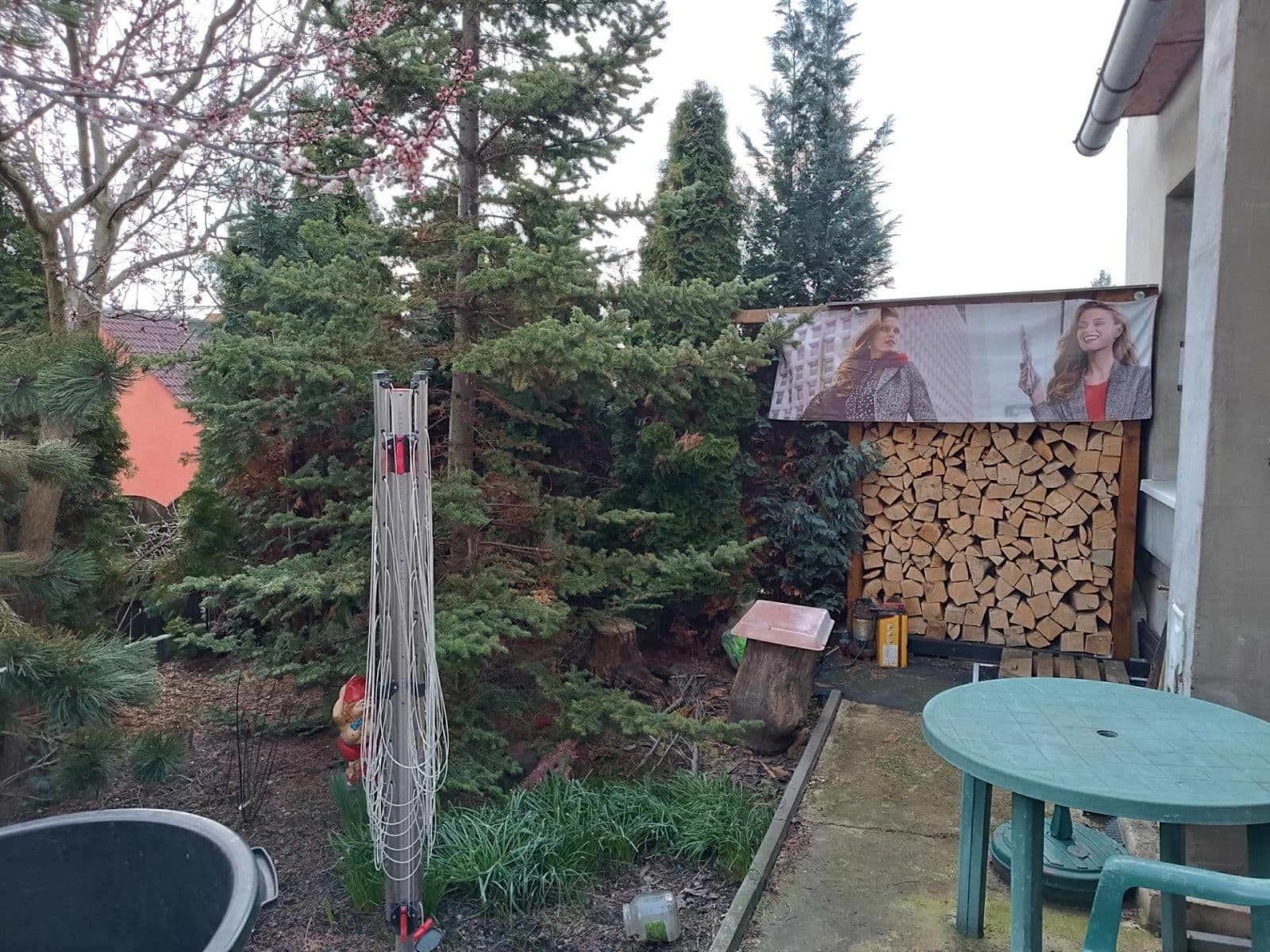 Prodej domu 120 m², pozemek 256 m², Šturzova, Kladno, Středočeský kraj Prodej domu 120 m², pozemek 256 m², Šturzova, Kladno, Středočeský kraj