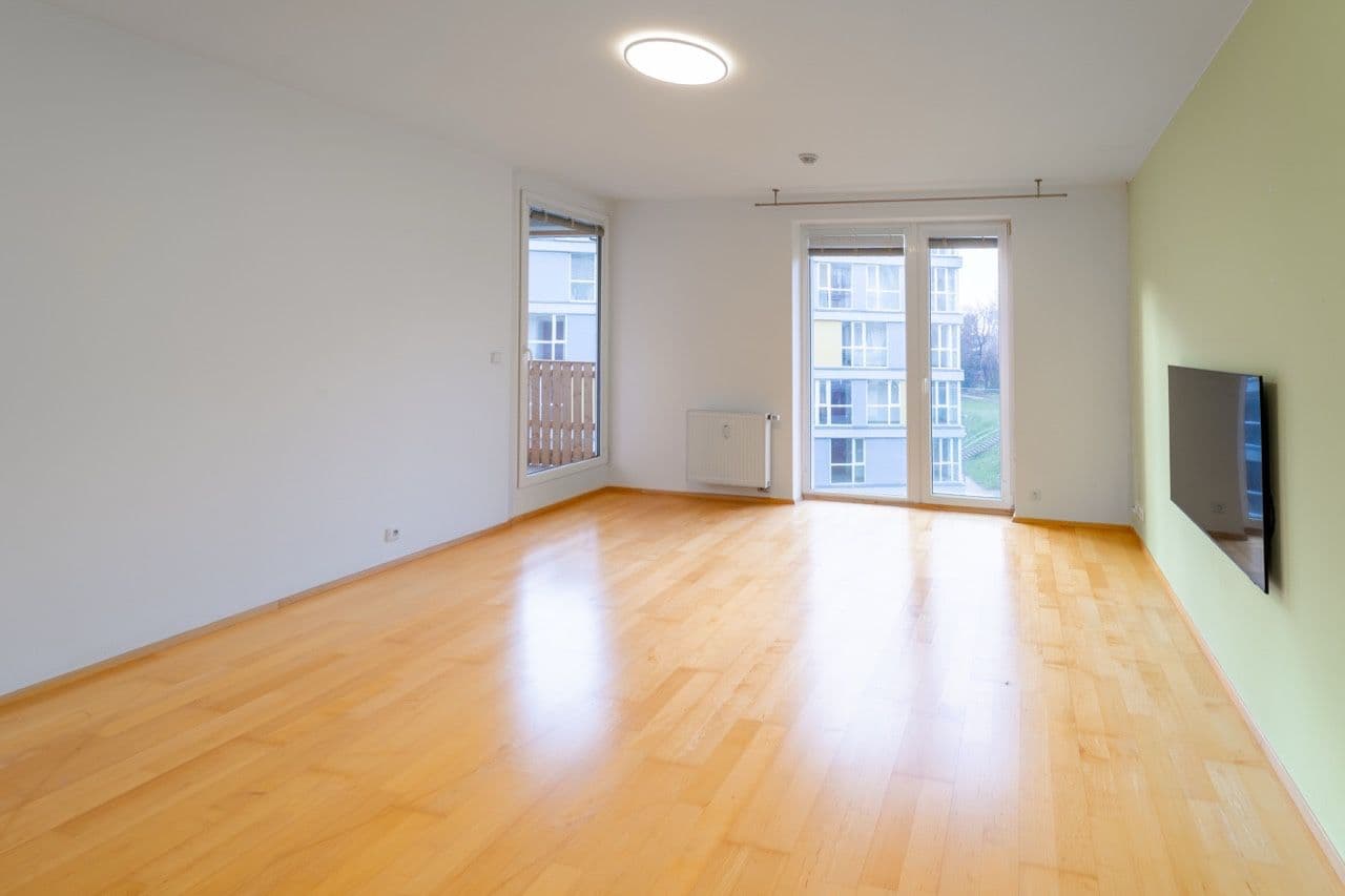 Pronájem bytu 2+kk 53 m², Zubrnická, Praha, Praha Pronájem bytu 2+kk 53 m², Zubrnická, Praha, Praha