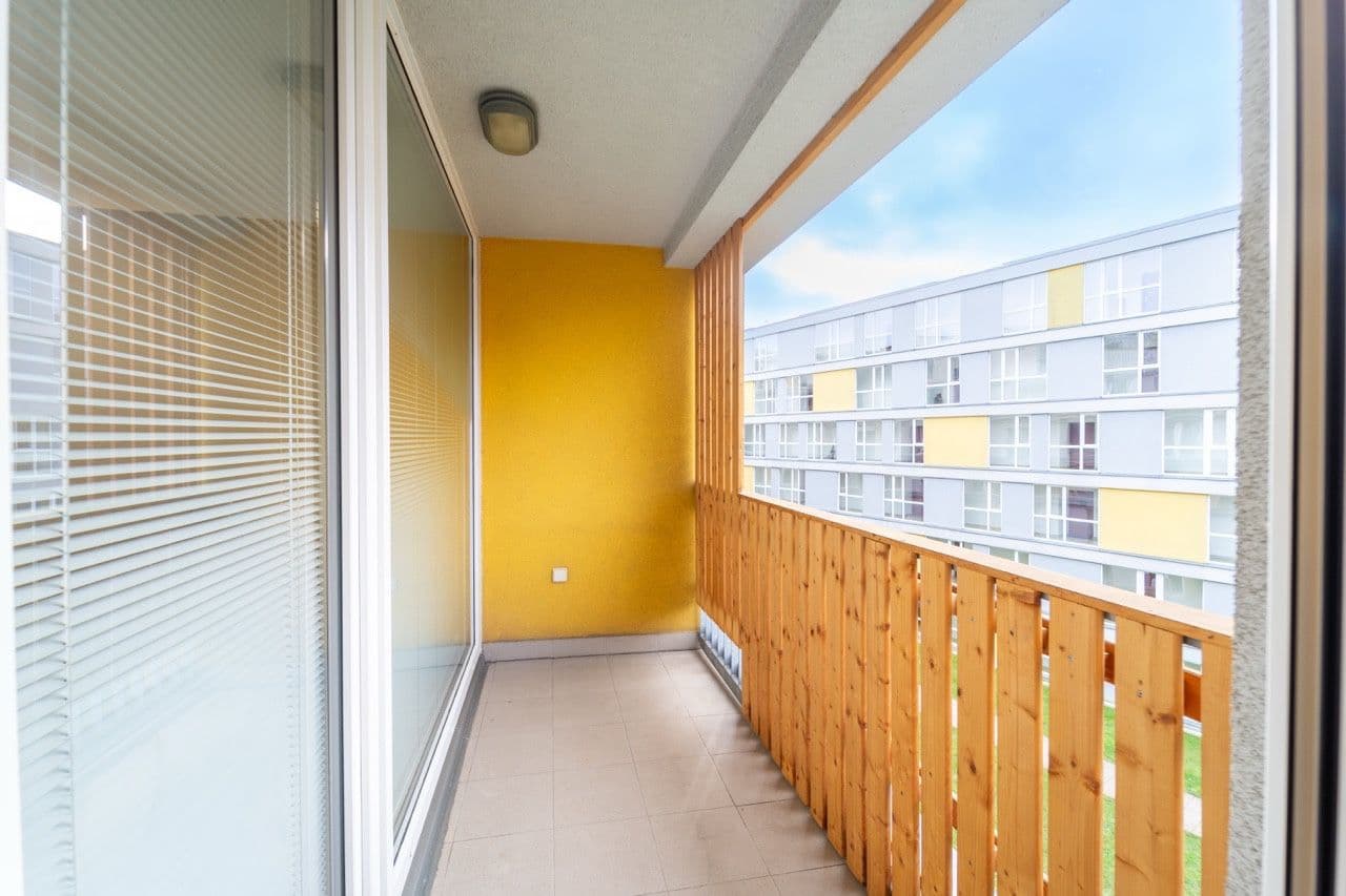 Pronájem bytu 2+kk 53 m², Zubrnická, Praha, Praha Pronájem bytu 2+kk 53 m², Zubrnická, Praha, Praha