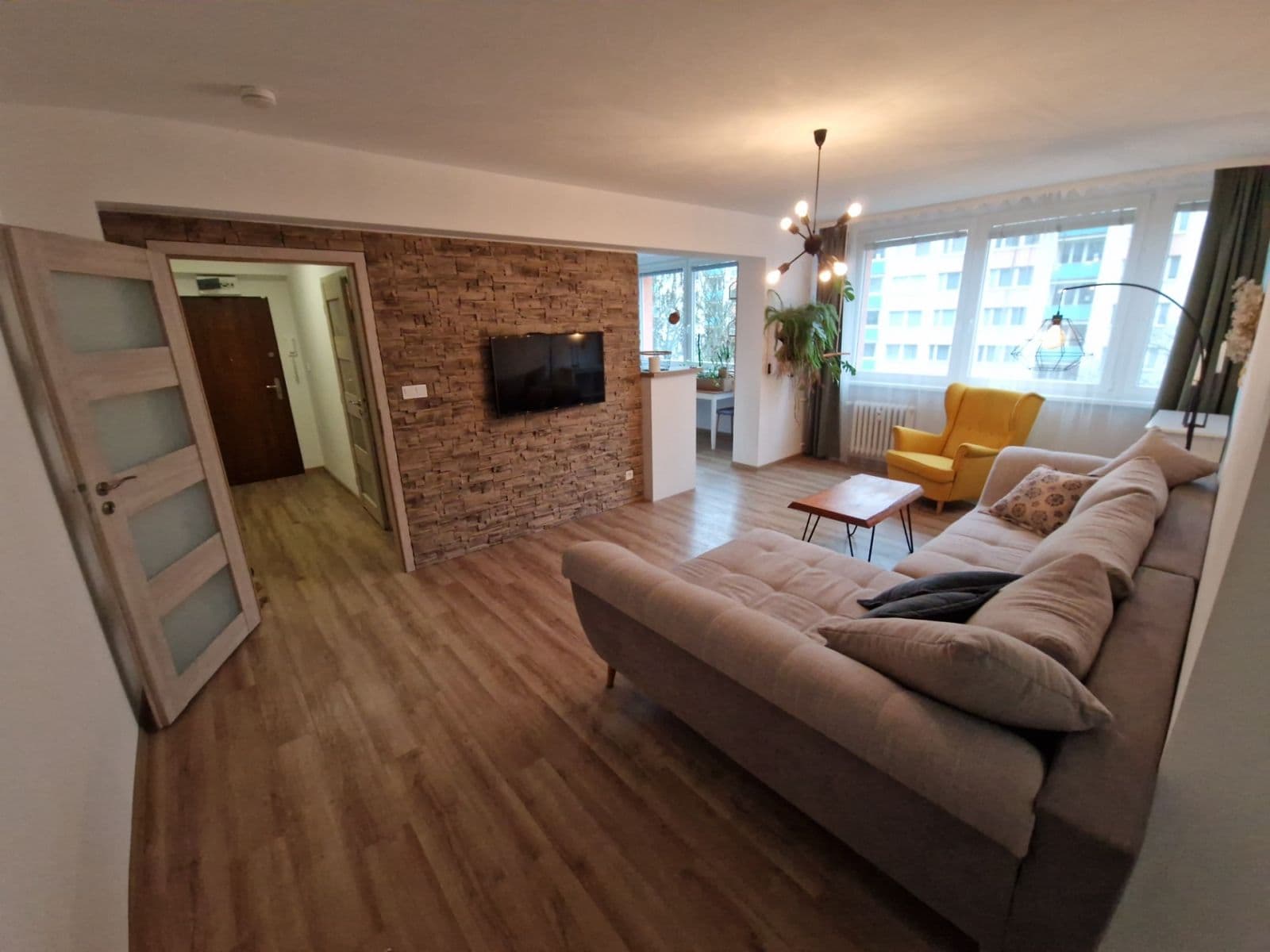 Pronájem bytu 4+1 82 m², Havlíčkova, Mladá Boleslav, Středočeský kraj Pronájem bytu 4+1 82 m², Havlíčkova, Mladá Boleslav, Středočeský kraj