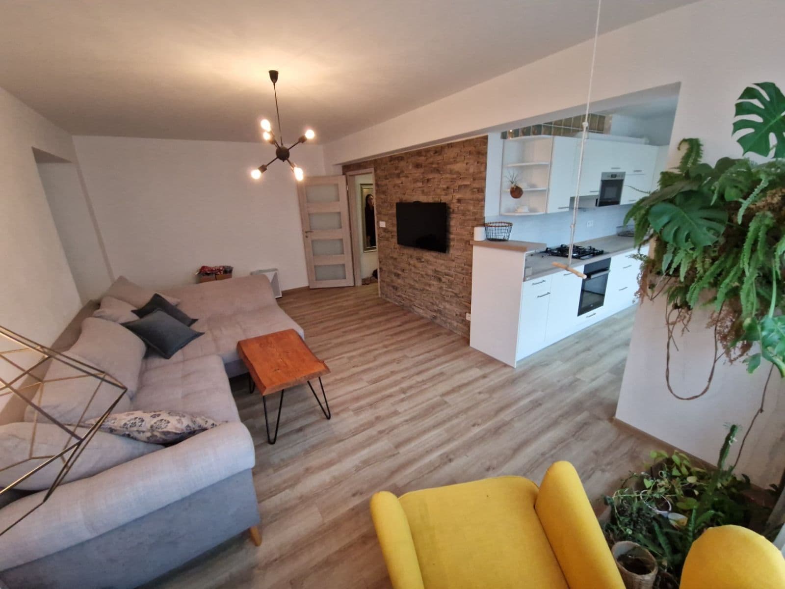 Pronájem bytu 4+1 82 m², Havlíčkova, Mladá Boleslav, Středočeský kraj Pronájem bytu 4+1 82 m², Havlíčkova, Mladá Boleslav, Středočeský kraj