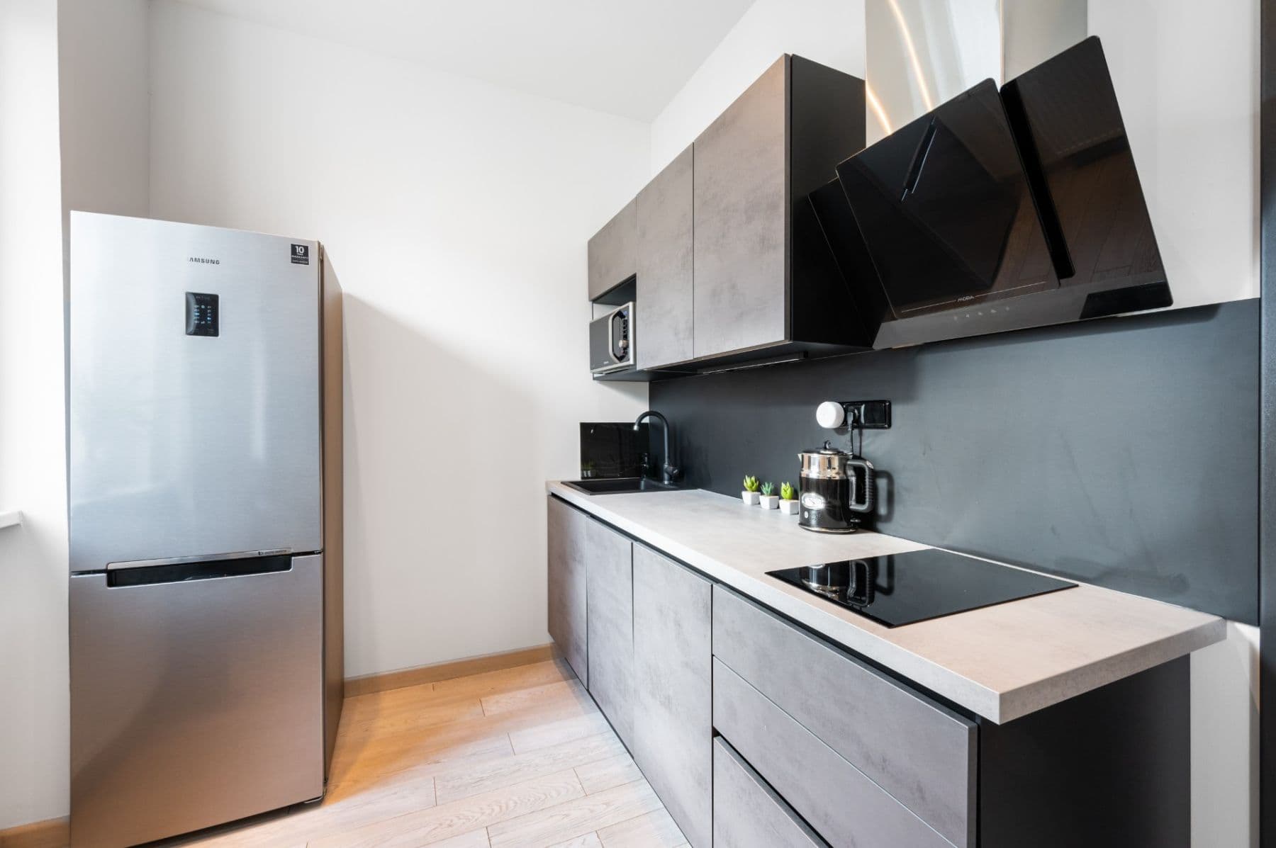 Prodej bytu 1+kk 26 m², náměstí Dr. Václava Holého, Praha, Praha Prodej bytu 1+kk 26 m², náměstí Dr. Václava Holého, Praha, Praha