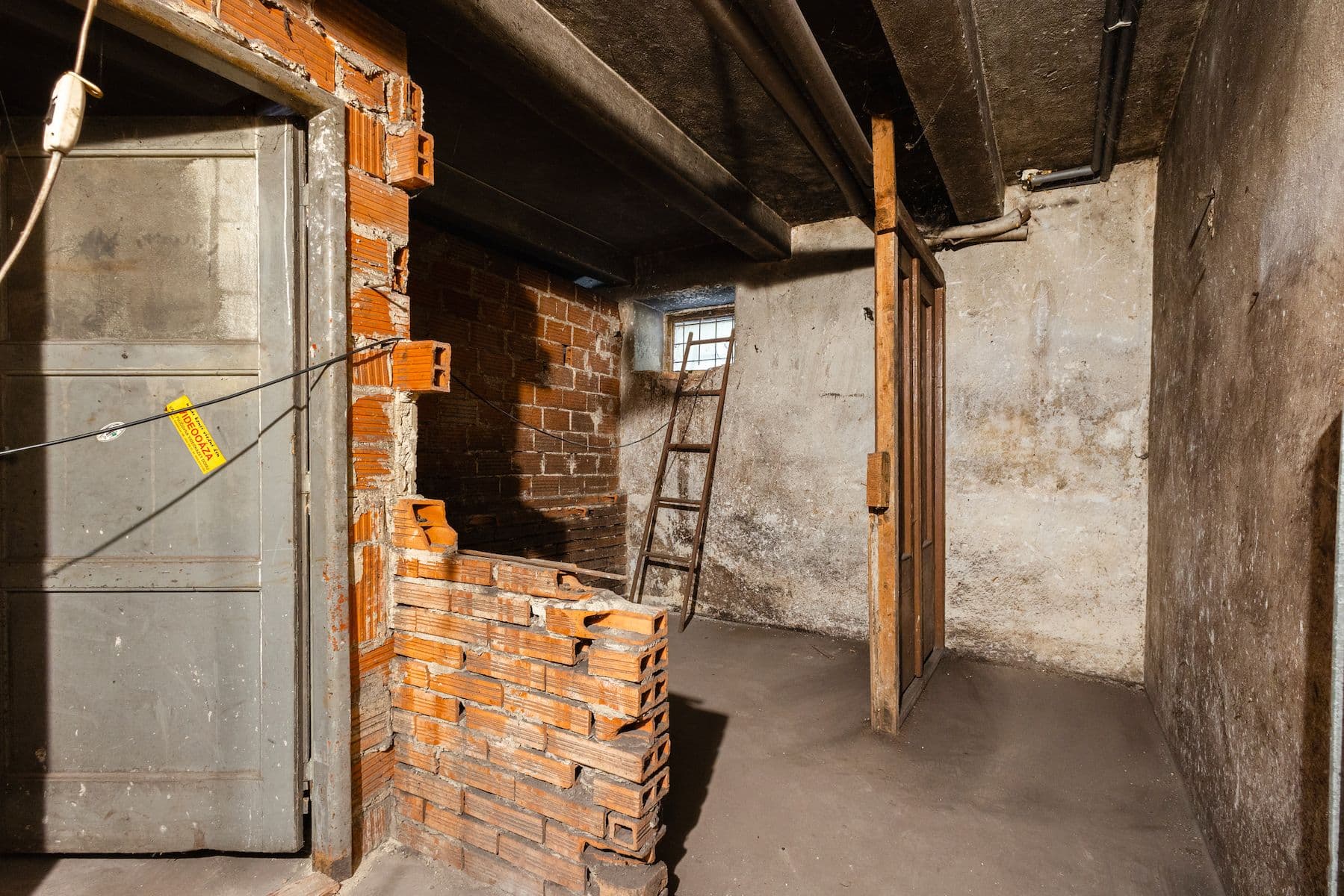 Prodej bytu 3+1 88 m², Osvobození, Dymokury, Středočeský kraj Prodej bytu 3+1 88 m², Osvobození, Dymokury, Středočeský kraj