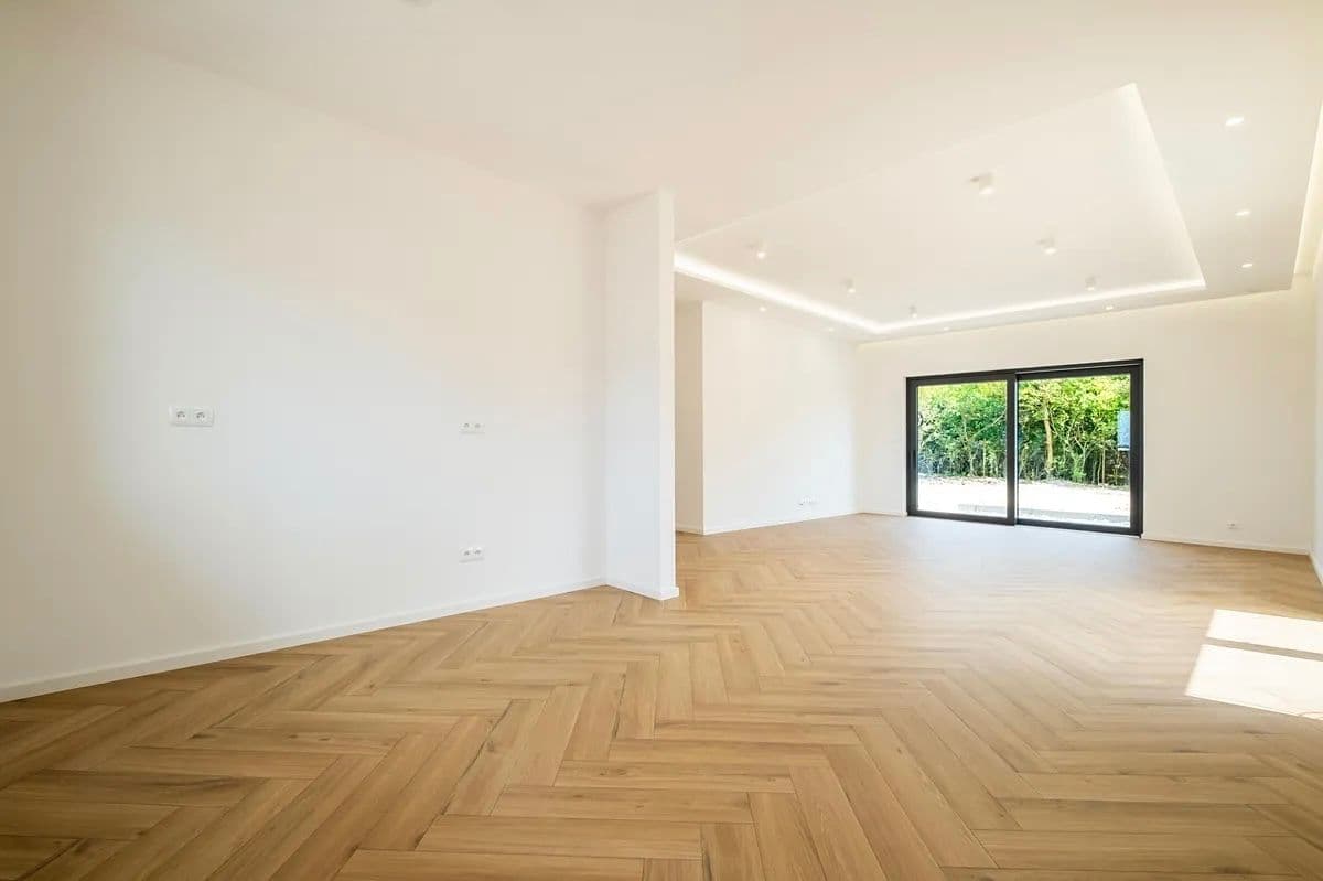 Prodej domu 157 m², pozemek 801 m², Kostomlátky, Středočeský kraj Prodej domu 157 m², pozemek 801 m², Kostomlátky, Středočeský kraj