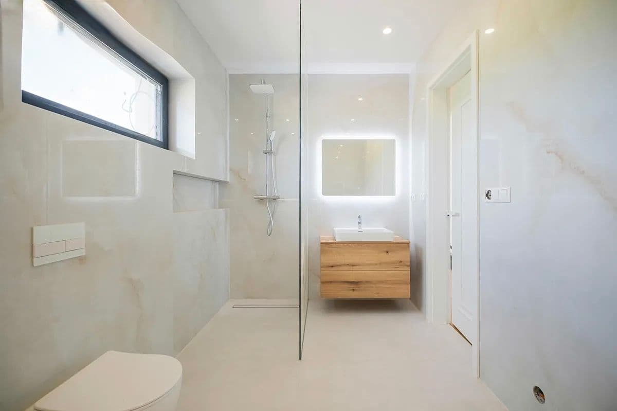 Prodej domu 157 m², pozemek 801 m², Kostomlátky, Středočeský kraj Prodej domu 157 m², pozemek 801 m², Kostomlátky, Středočeský kraj
