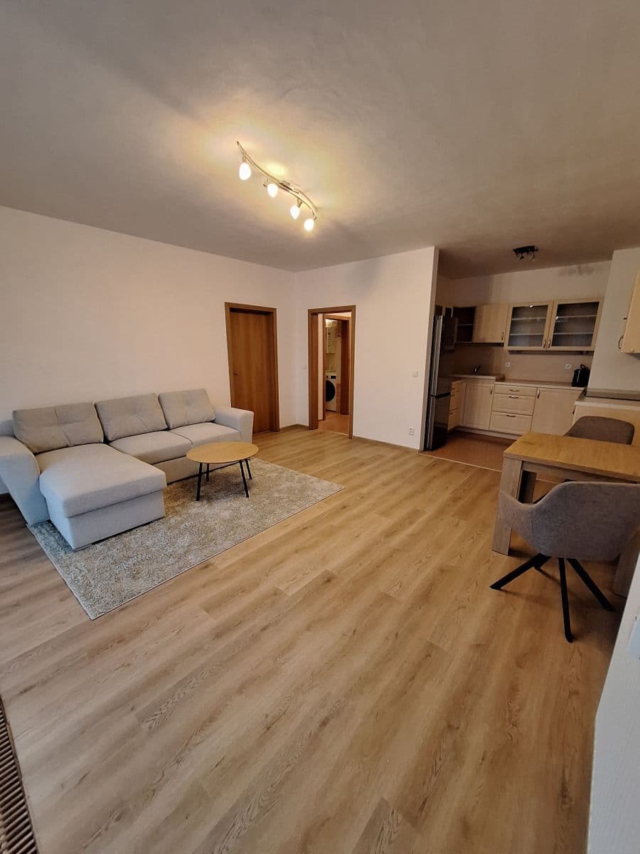 Pronájem bytu 2+kk 54 m², gen. Píky, Olomouc, Olomoucký kraj Pronájem bytu 2+kk 54 m², gen. Píky, Olomouc, Olomoucký kraj