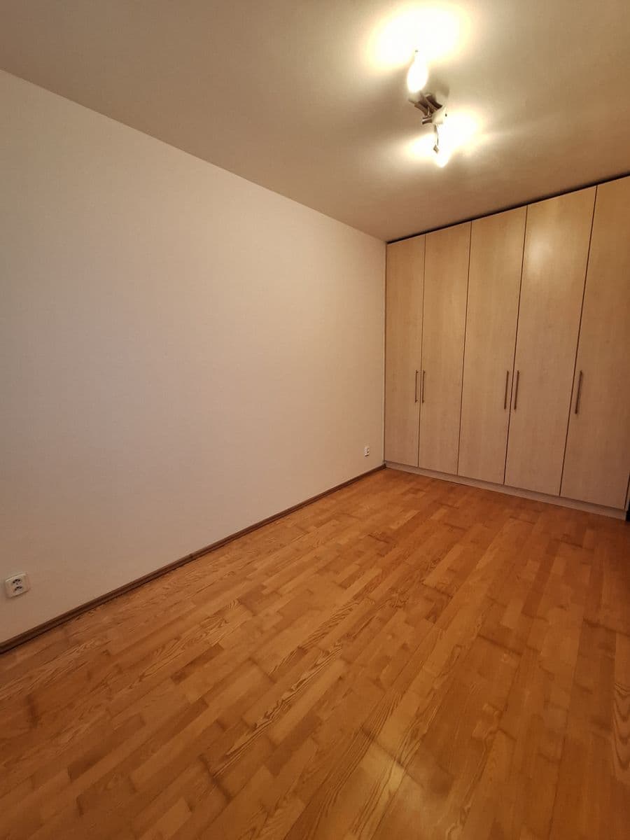 Pronájem bytu 2+kk 54 m², gen. Píky, Olomouc, Olomoucký kraj Pronájem bytu 2+kk 54 m², gen. Píky, Olomouc, Olomoucký kraj