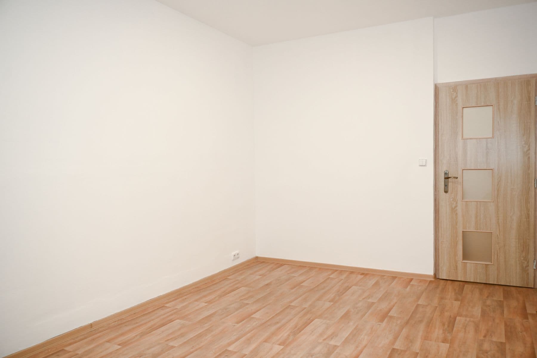 Pronájem bytu 45 m², Družstevní, Praha, Praha Pronájem bytu 45 m², Družstevní, Praha, Praha