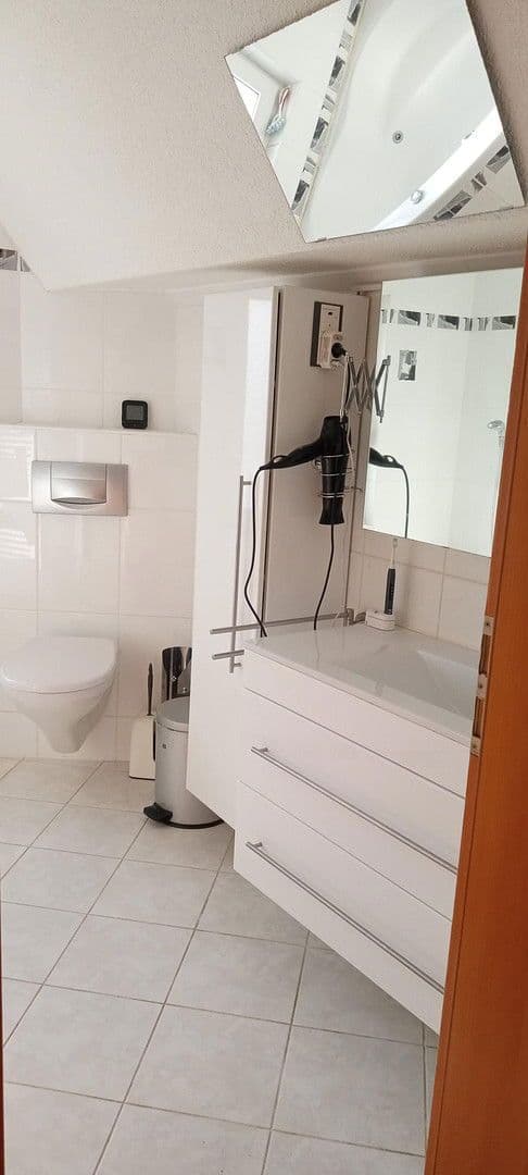 Prodej domu 148 m², pozemek 180 m², Mühlacker, Bádensko-Württembersko Prodej domu 148 m², pozemek 180 m², Mühlacker, Bádensko-Württembersko