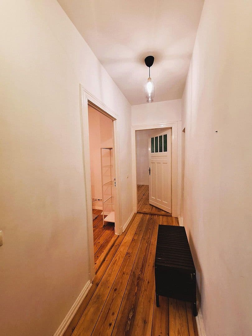 Pronájem bytu 2+1 66 m², Konradinstraße 28, Berlin, Berlín Pronájem bytu 2+1 66 m², Konradinstraße 28, Berlin, Berlín