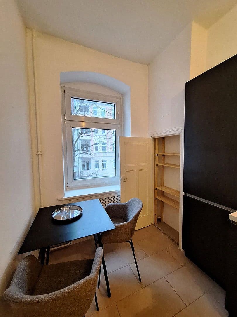 Pronájem bytu 2+1 66 m², Konradinstraße 28, Berlin, Berlín Pronájem bytu 2+1 66 m², Konradinstraße 28, Berlin, Berlín