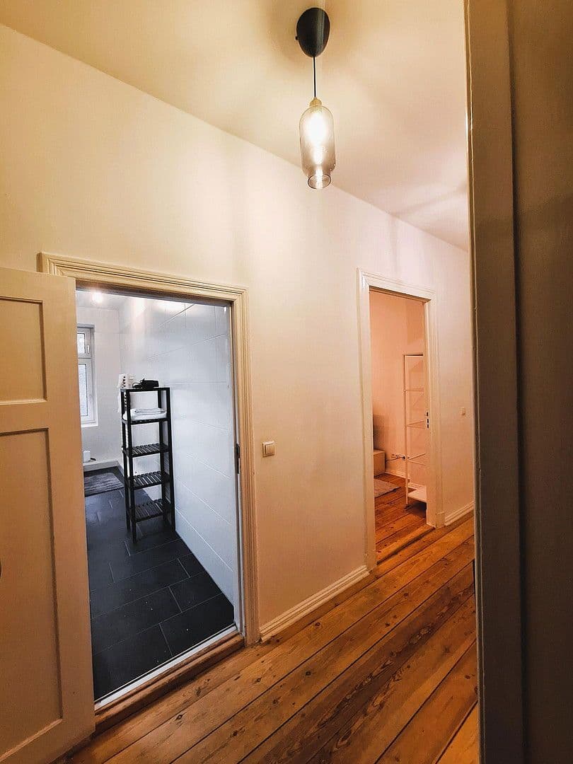 Pronájem bytu 2+1 66 m², Konradinstraße 28, Berlin, Berlín Pronájem bytu 2+1 66 m², Konradinstraße 28, Berlin, Berlín