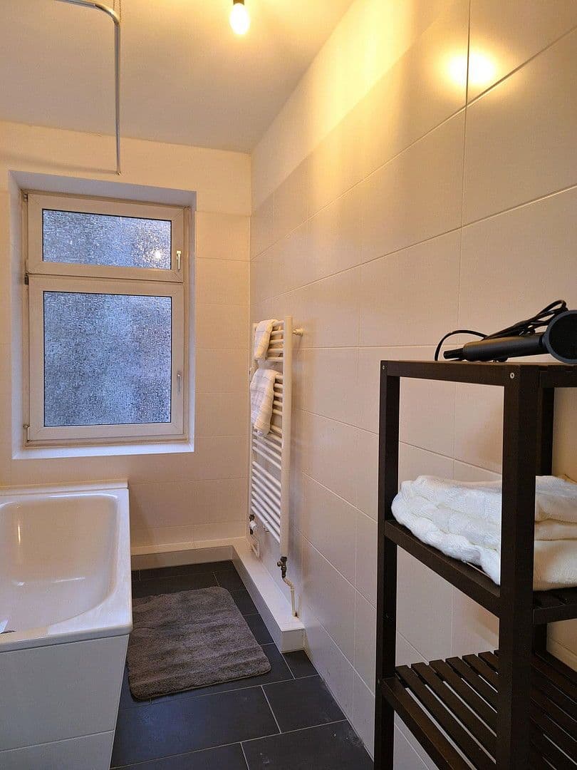 Pronájem bytu 2+1 66 m², Konradinstraße 28, Berlin, Berlín Pronájem bytu 2+1 66 m², Konradinstraße 28, Berlin, Berlín