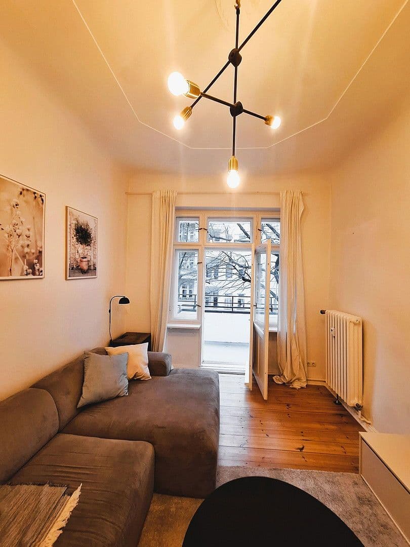 Pronájem bytu 2+1 66 m², Konradinstraße 28, Berlin, Berlín Pronájem bytu 2+1 66 m², Konradinstraße 28, Berlin, Berlín