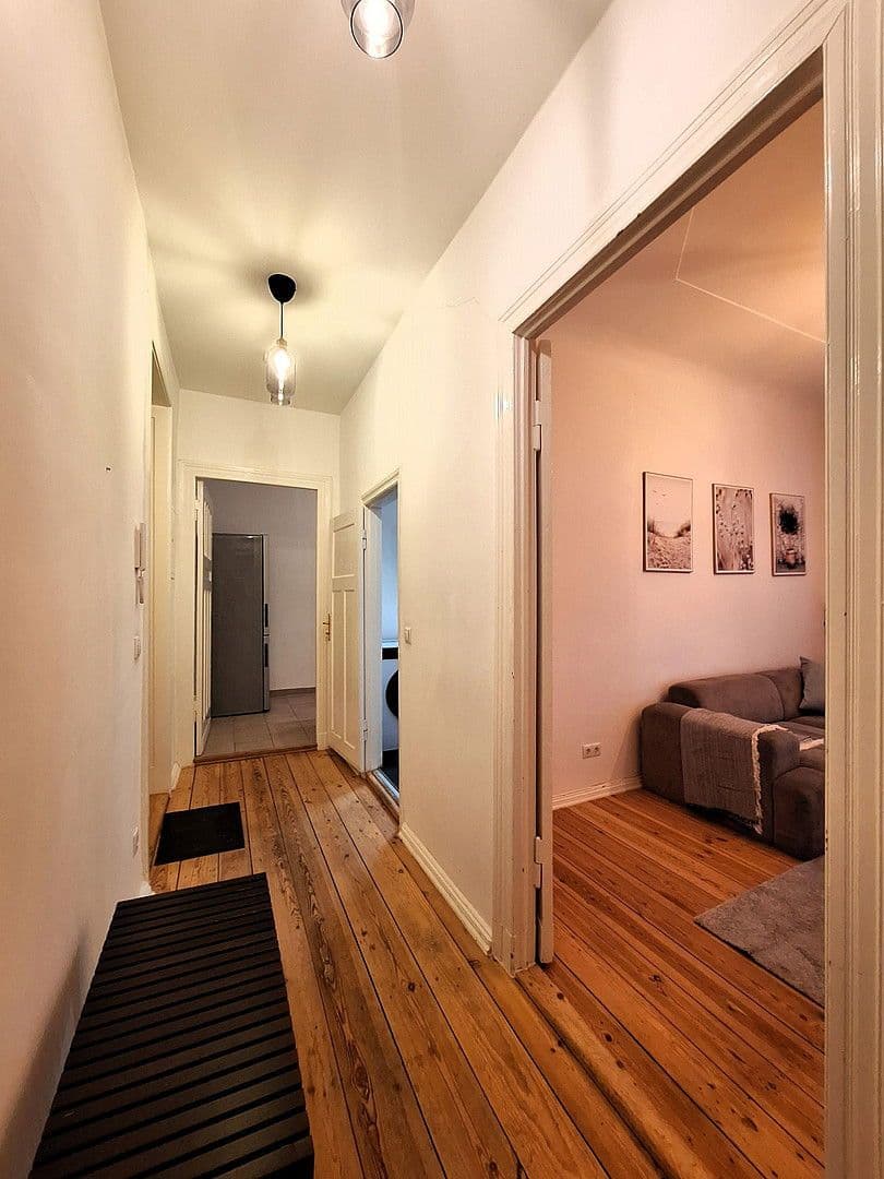 Pronájem bytu 2+1 66 m², Konradinstraße 28, Berlin, Berlín Pronájem bytu 2+1 66 m², Konradinstraße 28, Berlin, Berlín