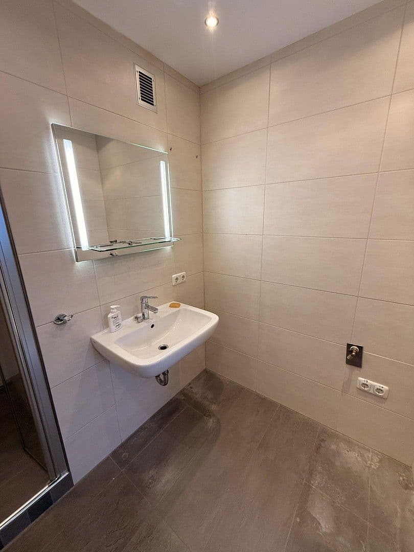 Pronájem bytu 4+1 86 m², Nürnberg, Bavorsko Pronájem bytu 4+1 86 m², Nürnberg, Bavorsko